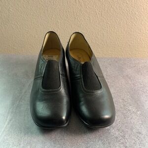 Softspots Women's Black Leather‎ Comfort Wedge Heel Shoes - Size 8M